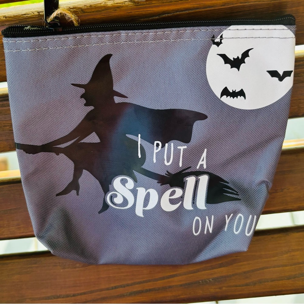 Thirty-One Witchy Makeup Bag - Black and Gray